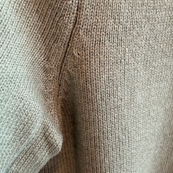 NWT Abercrombie & Fitch Sage Green Women’s Short Sleeve Crew Cardigan (Size XS) - Picture 6 of 8